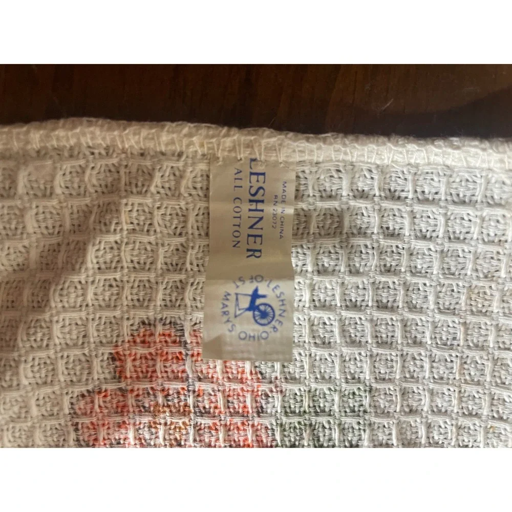 Vintage Leshner Waffle Weave Cotton Kitchen Tea Towel Retro Floral Fruit Orange